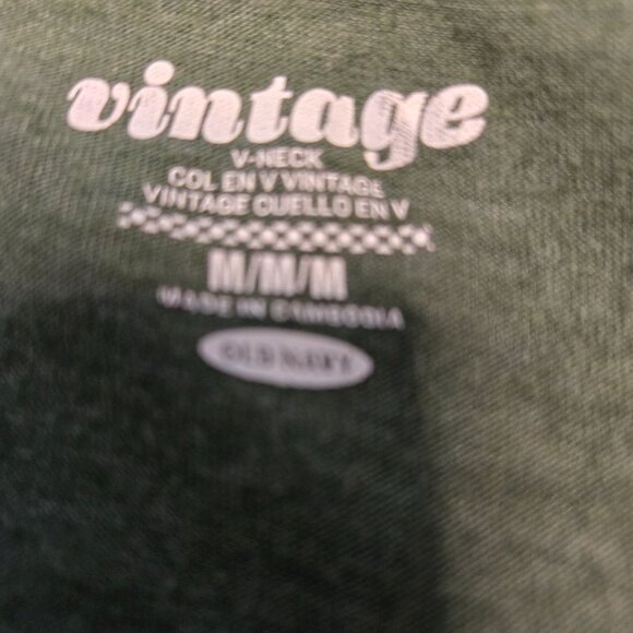 BUNDLE ALRERT! Old Navy Vintage V-neck T-shirts-3 Tops - 1 PRICE - BUNDLE WOW!!! - Picture 8 of 9